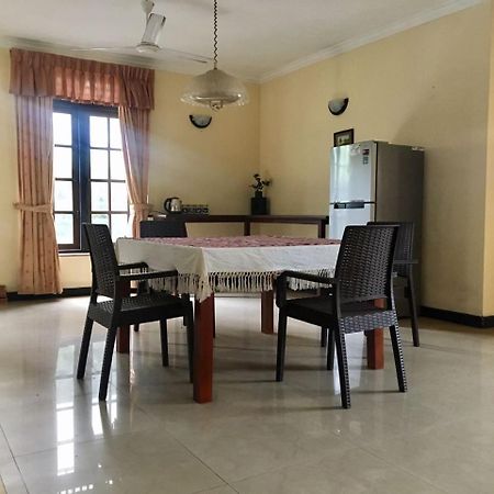 Noahs Ark Transit Stay Moratuwa Bagian luar foto
